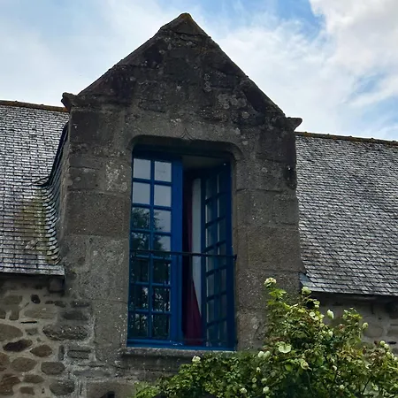 Logis Le Manoir Des Portes 3*