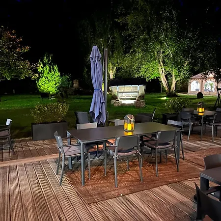 Hotell Logis Le Manoir Des Portes Lamballe