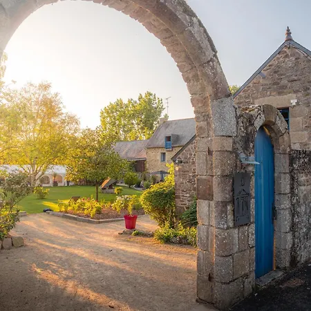 Hotell Logis Le Manoir Des Portes