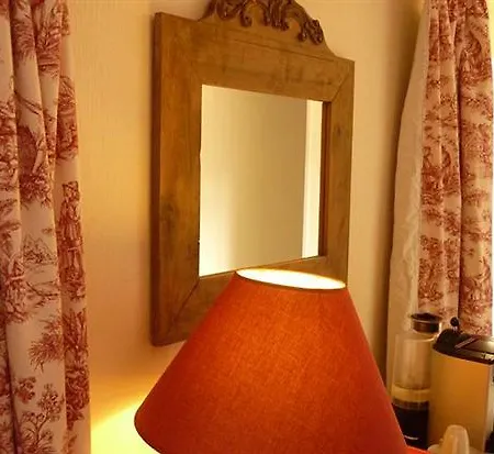 Hotell Logis Le Manoir Des Portes 3*