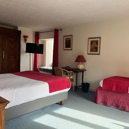 Hotel Logis Le Manoir Des Portes